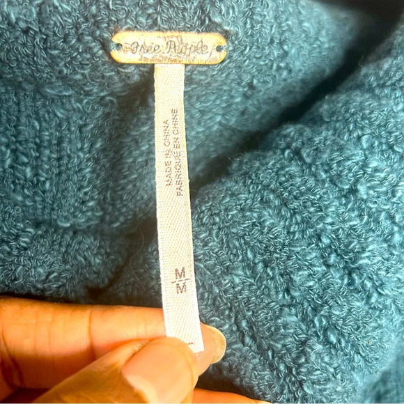 Free People Deep Jade Fold Over Cable Knit Sweater size Medium - Picture 3 of 4